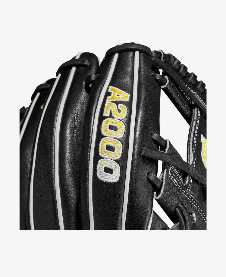 2023 WILSON A2000® SC1786 11.5” INFIELD BASEBALL GLOVE